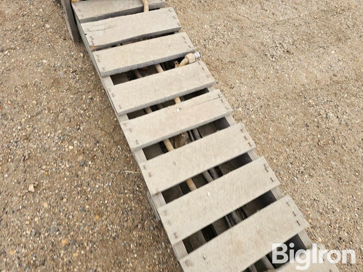 new-holland-l785-image-11