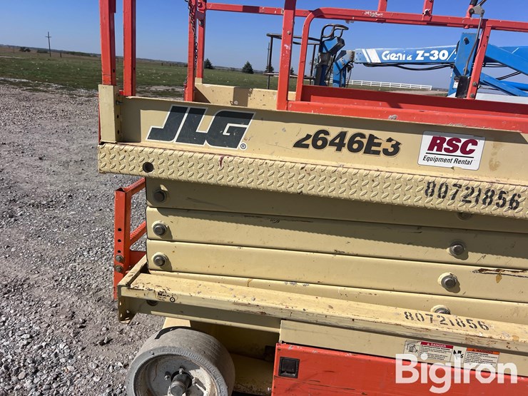 2000-jlg-2646e3-image-15