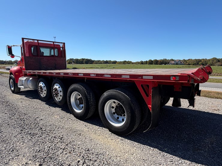 #29386-•-peterbilt-quad-axle-flatbed-truck-image-6