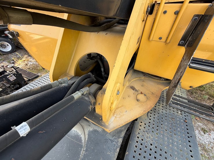 caterpillar-559c-image-41
