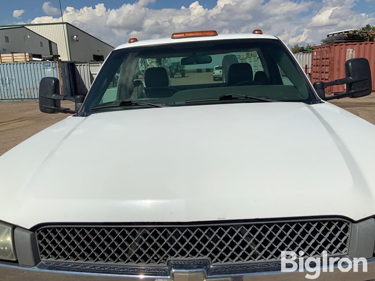 2004-chevrolet-silverado-3500-image-20
