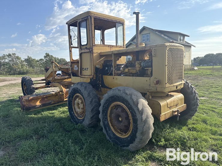 caterpillar-12-image-7
