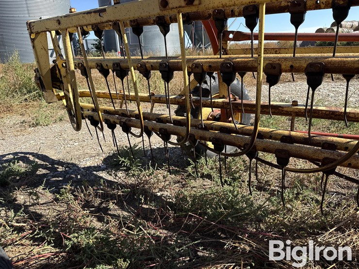 new-holland-258-image-13