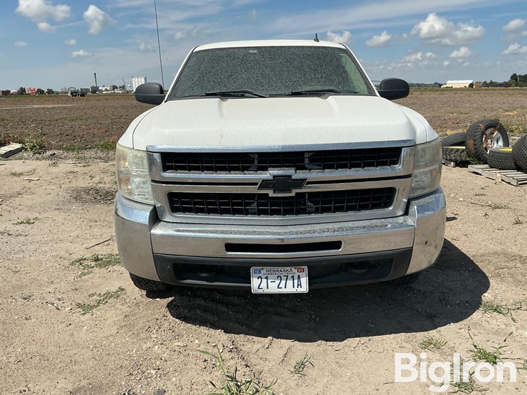 2008-chevrolet-silverado-2500-image-2