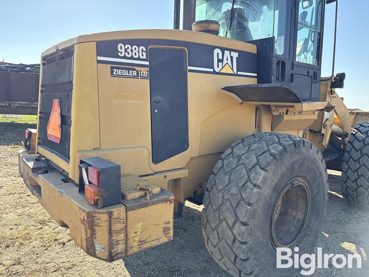2002-caterpillar-938g-image-12