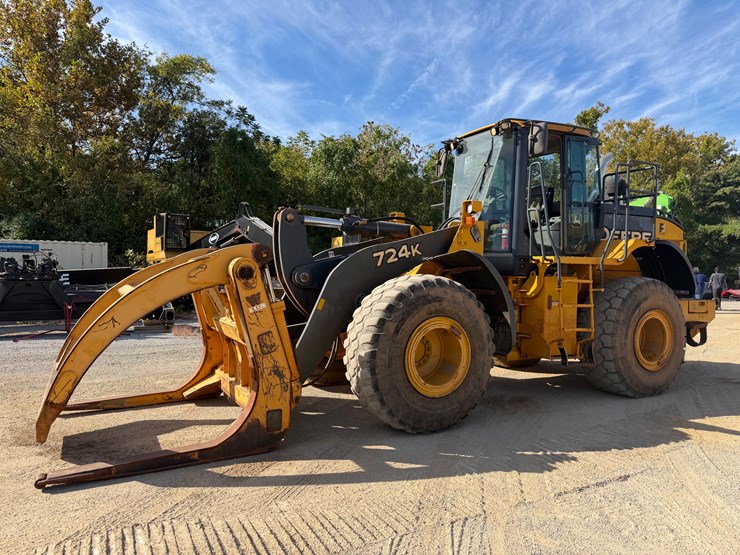 deere-724k-image-1