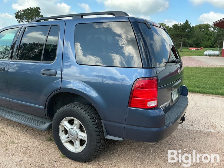 2004-ford-explorer-xlt-image-16