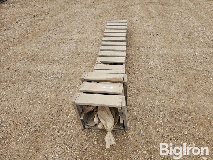 new-holland-l785-image-4