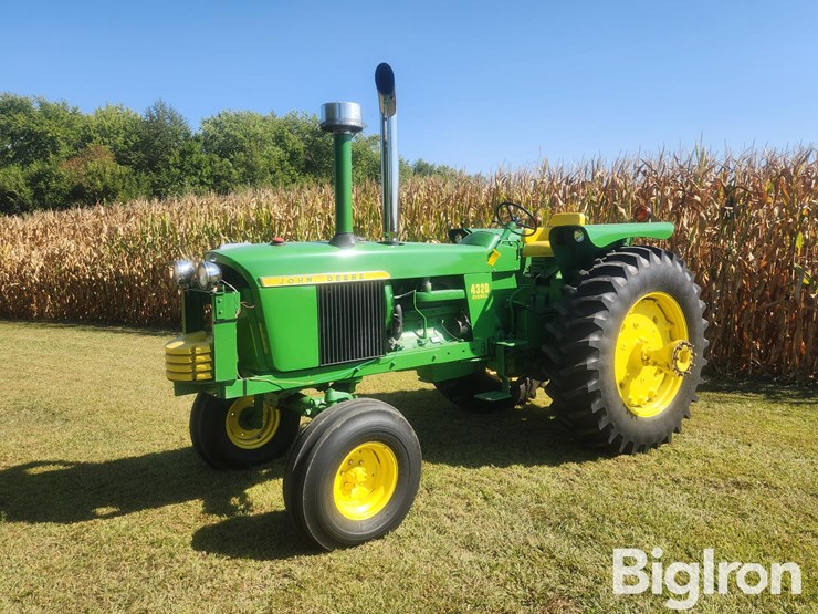 1973-john-deere-4320-image-11