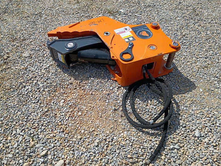 #l39-007-•-wolverine-hydraulic-clamp-excavator-attachment-(8t)-image-3