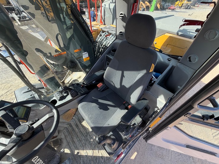 volvo-ew160e-image-32