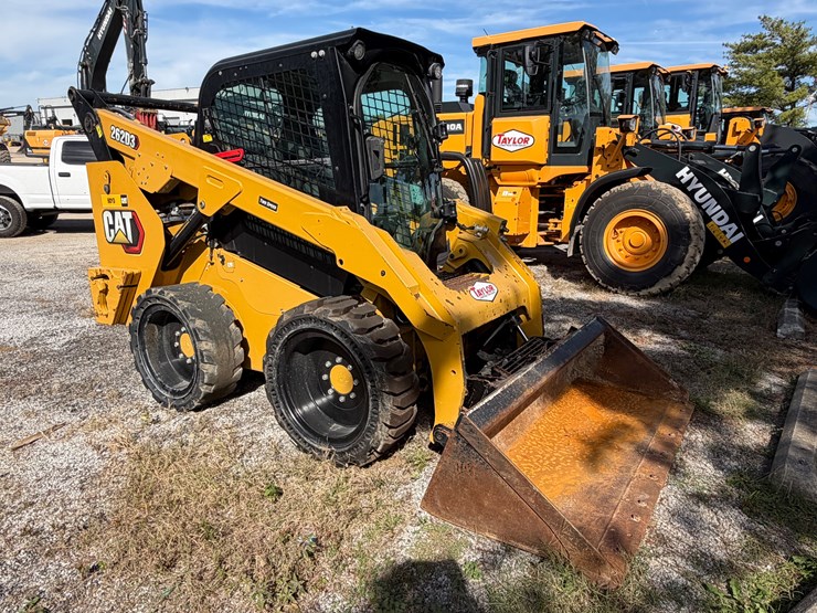 caterpillar-262d3-image-3