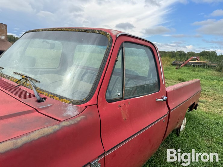 1985-chevrolet-custom-deluxe-20-image-15