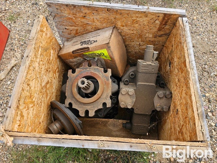 new-holland-cr8.90-image-2