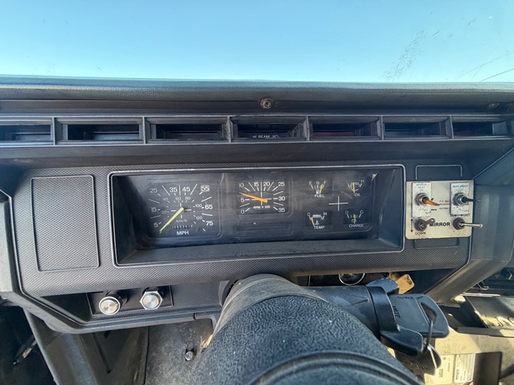 ford-f700-image-26