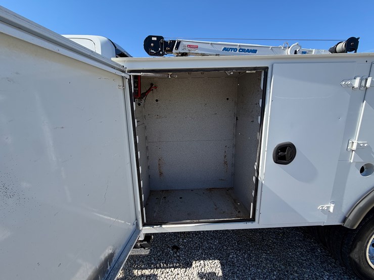 2017-ford-f450-xl-image-15