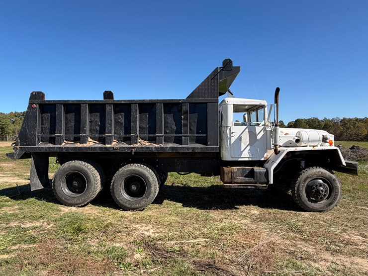 #29388-•-military-tandem-axle-dump-truck-image-4