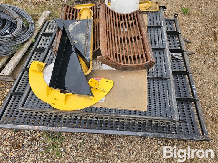 new-holland-tr98-image-4