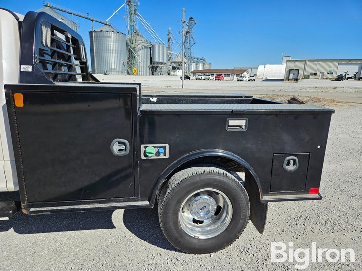 2018-ford-f350-image-17