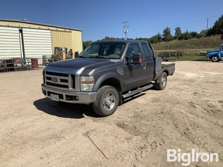2008-ford-f250-xlt-image-1