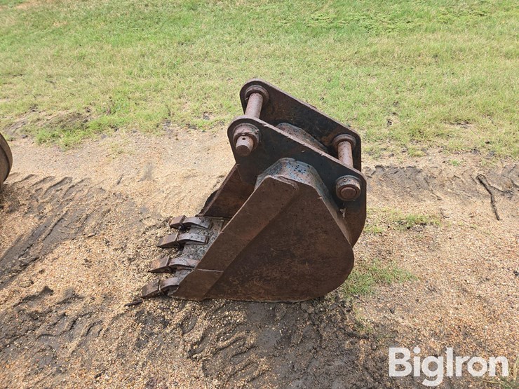 jcb-215s-image-8