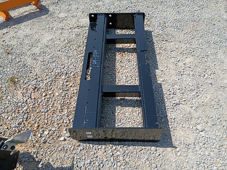 #l39-034-•-wolverine-pallet-fork-frame-skid-steer-attachment-image-4