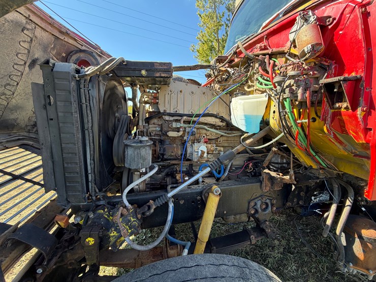ford-l9000-image-35