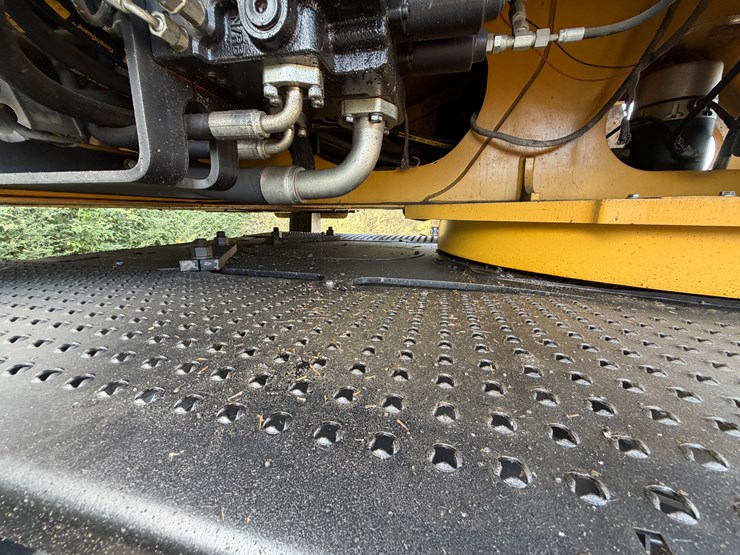 caterpillar-559c-image-39