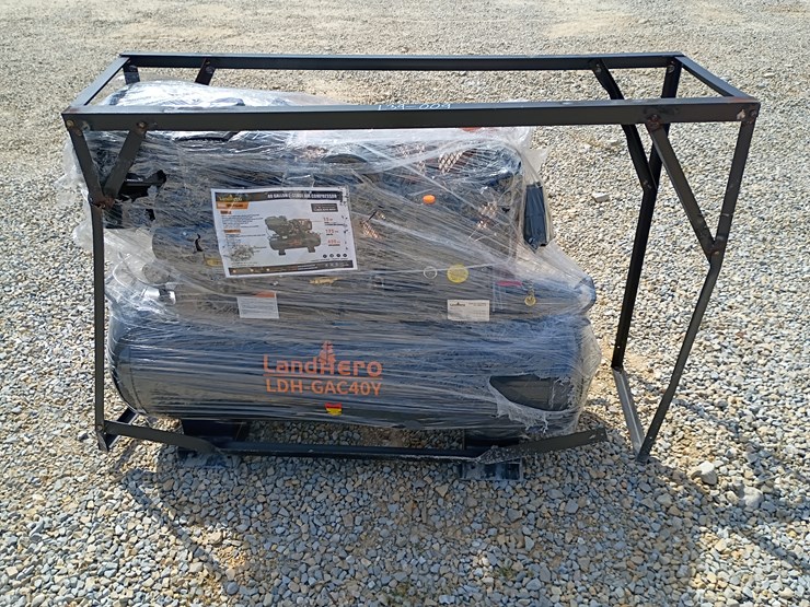 #l39-009-•-40-gallon-2-stage-truck-mounted-air-compressor-image-1
