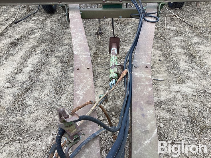 john-deere-1610-image-11