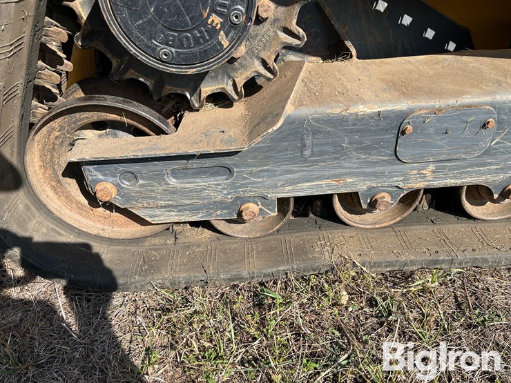 2019-deere-325g-image-10