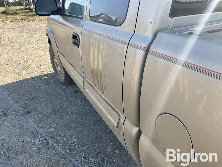 2004-chevrolet-silverado-1500-image-18