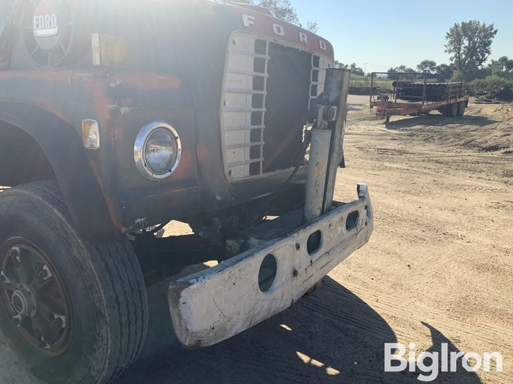 ford-ln8000-image-10