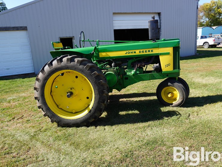 1957-john-deere-720-image-4