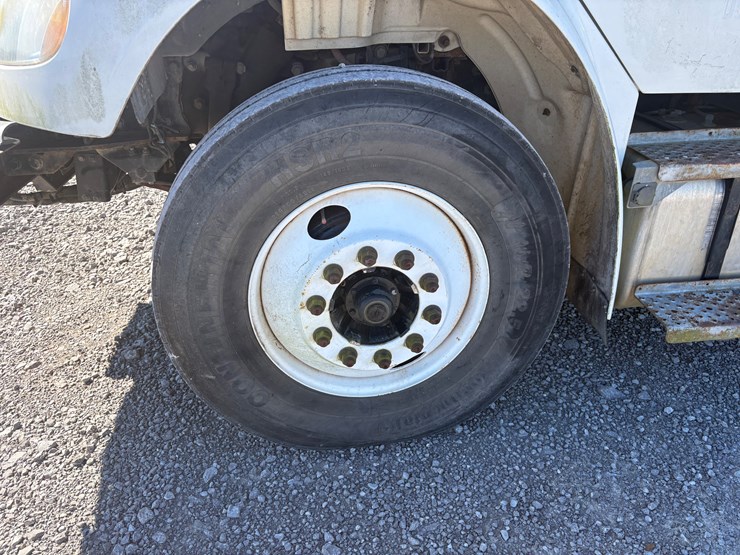 #29360-•-freightliner-m2-single-axle-bucket-truck-image-7