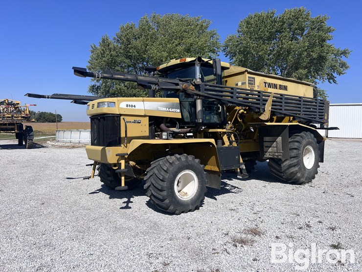 ag-chem-terra-gator-8104-image-1
