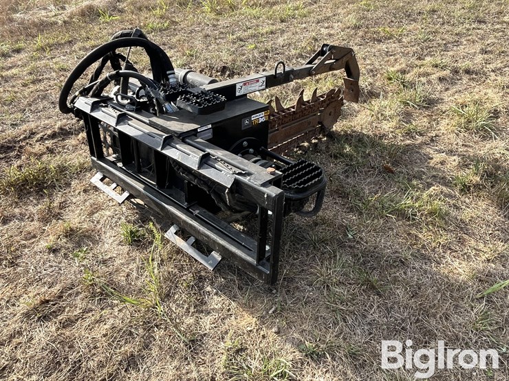 2019-john-deere-27-image-5