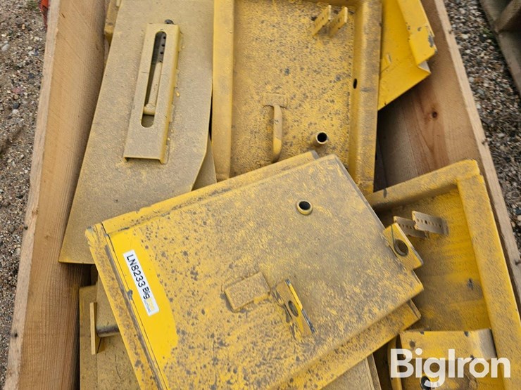 new-holland-tr98-image-10