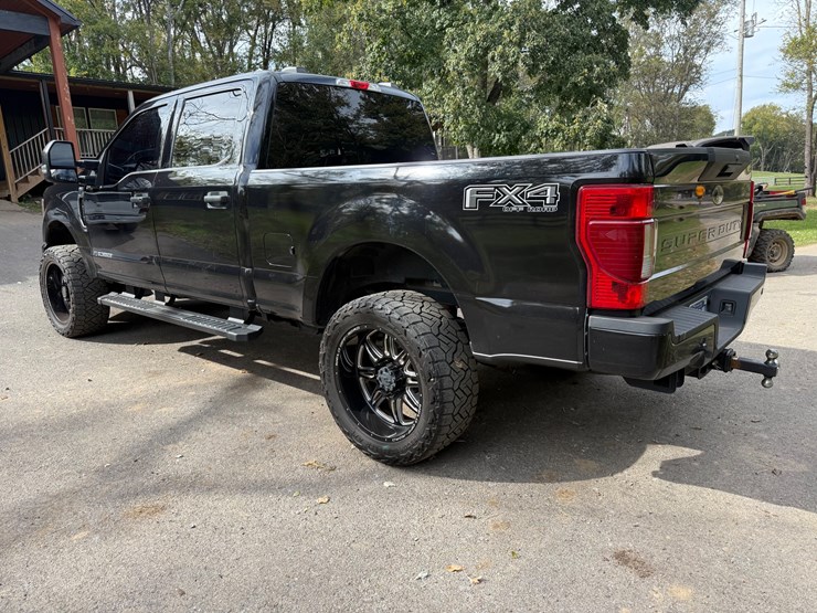ford-f250-xlt-image-3