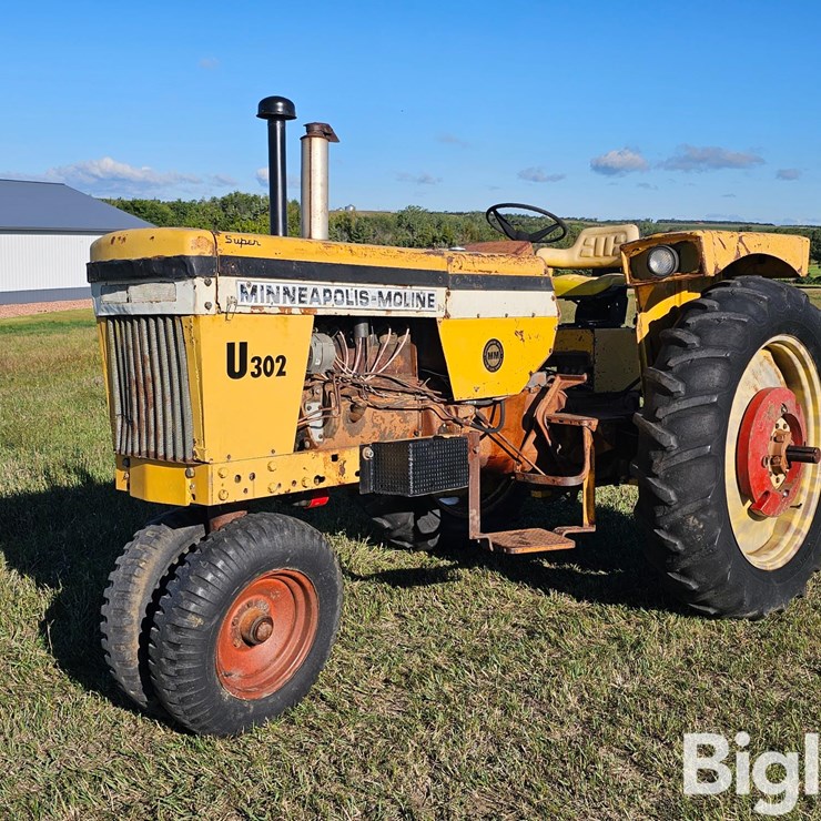 1966 MINNEAPOLIS MOLINE U302