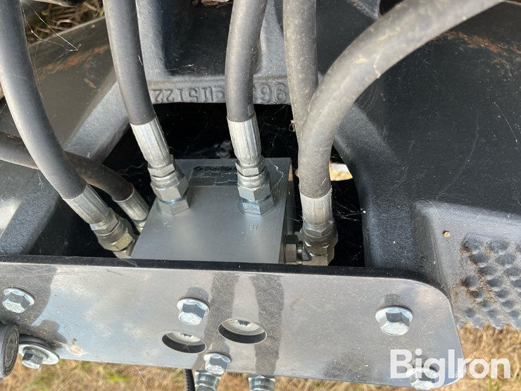 2022-john-deere-96-image-10