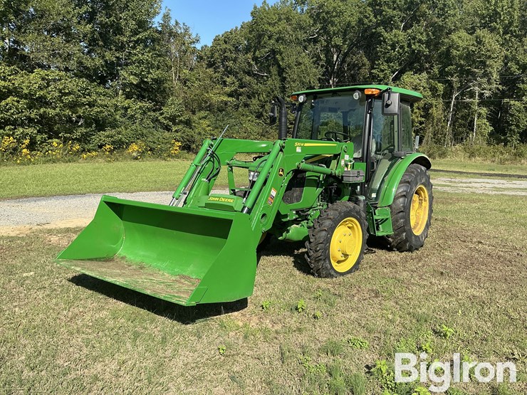 2022-john-deere-5075e-image-1