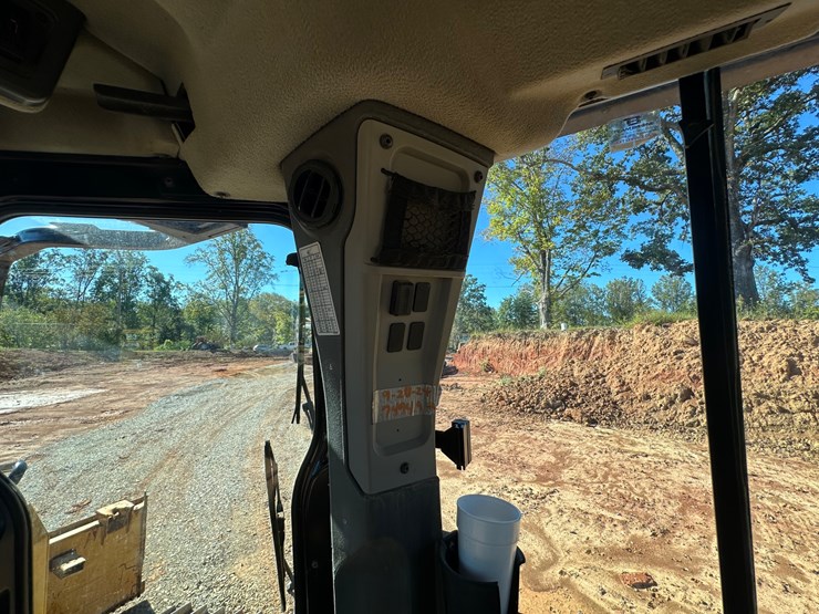 2019-caterpillar-d5-lgp-image-47