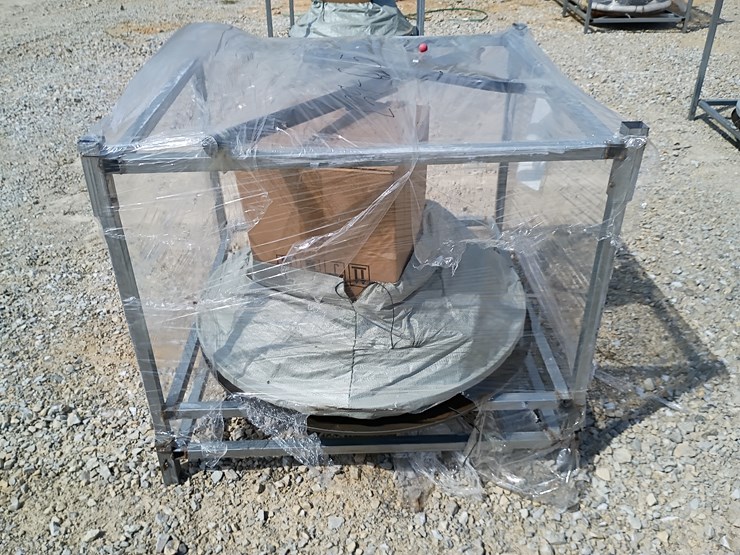 #l39-015-•-landhonor-walk-behind-power-trowel-image-2