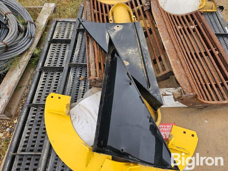 new-holland-tr98-image-20