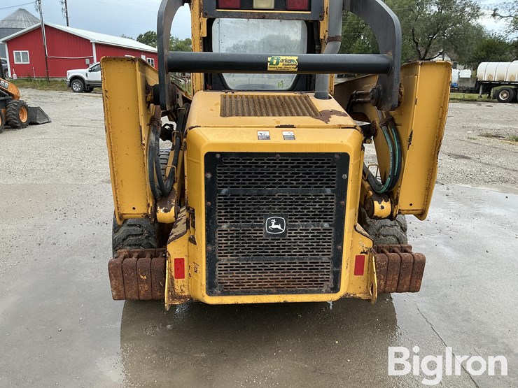 2009-john-deere-325-image-18