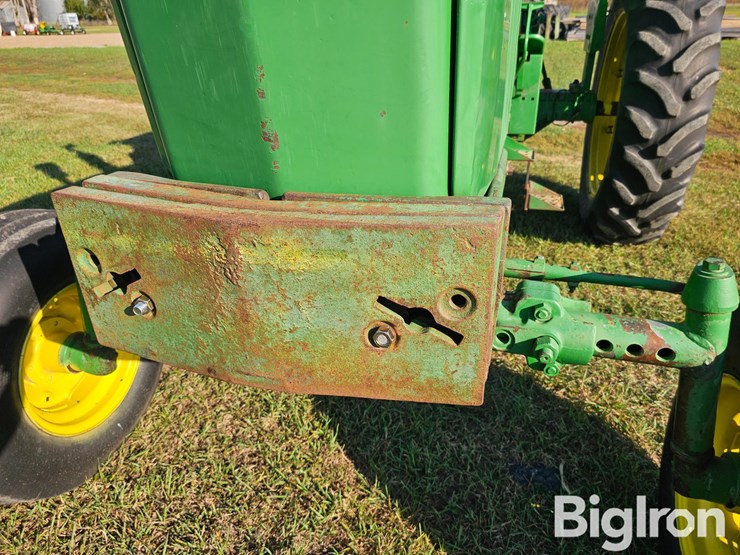 1961-john-deere-3010-image-16