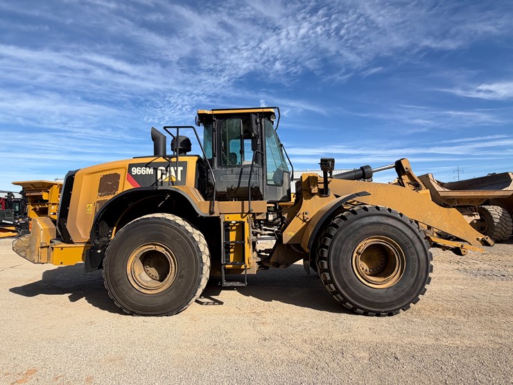 caterpillar-966m-image-4