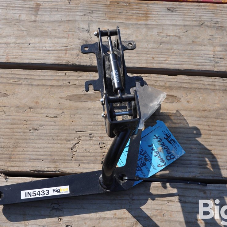 John Deere Extended Monitor Bracket
