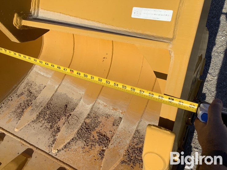 2024-caterpillar-336-image-18